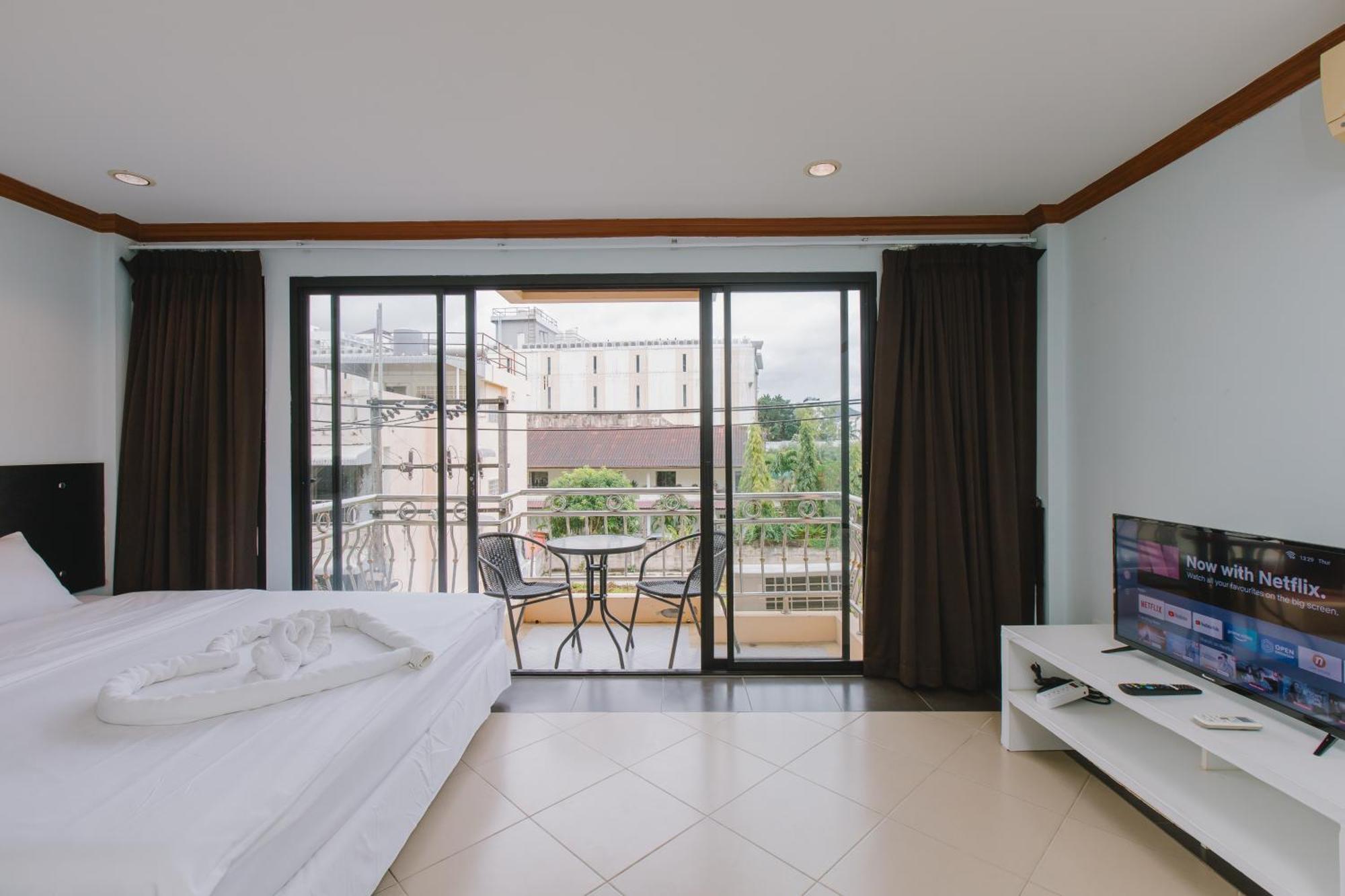 Sunstar Palace Patong Exterior photo